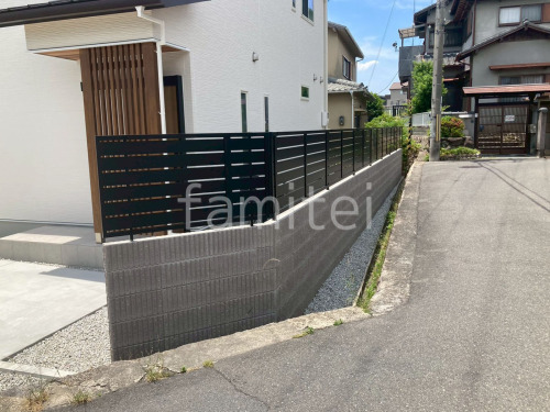 ブロック塀 (化粧ブロック) ユニソン ジャスティ アルミ形材 フェンス LIXIL AB YS3型 横スリット3 目隠し