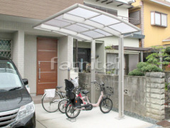 自転車バイク屋根 YKKレイナポート ベランダ屋根 LIXILスピーネ2階