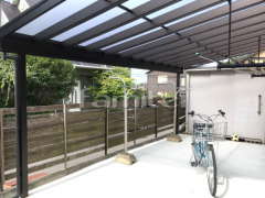 雨除け屋根 YKKヴェクターテラス1階 土間コンクリート