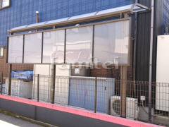雨除け屋根 LIXILスピーネ1階 目隠しパネル