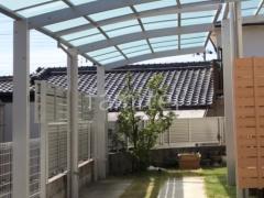 カーポート YKKAP 人工木デッキ 1階テラス屋根 目隠し塀 LIXIL F&F