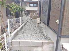 犬走り 防犯砂利敷き バラス砕石 防草シート加工