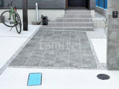 玄関アプローチ 床タイル貼り タカショー セラレバンテ
